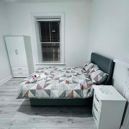 Naas Town - Budget Double Bedrooms エクステリア 写真