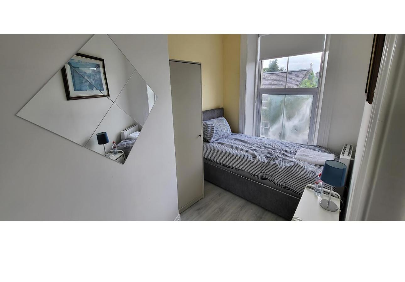 Naas Town - Budget Double Bedrooms エクステリア 写真